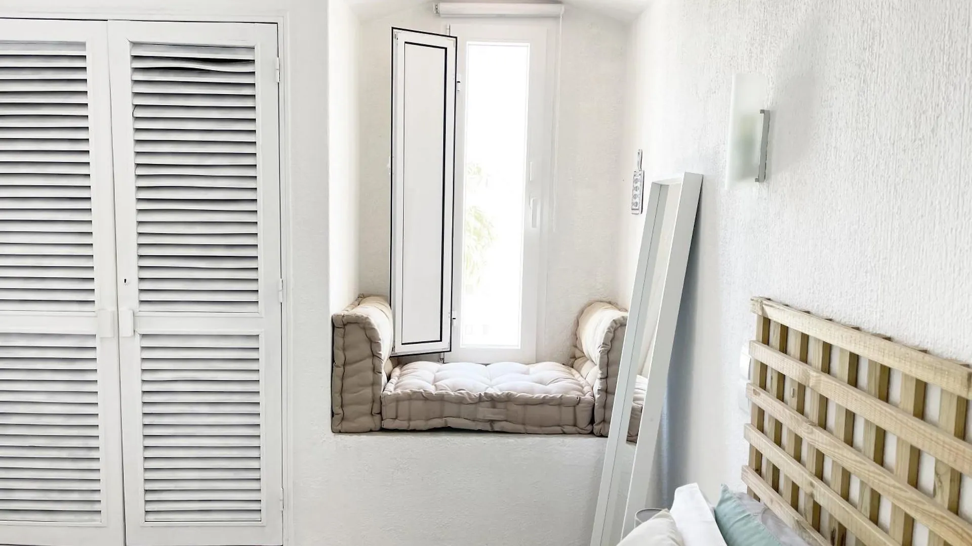 Seaview Studio - 10 Min. Beach, Private Condo, Pool, Grill & Free Parking Albufeira